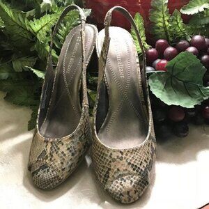Naturalizer Peep-Toe Snake Print Slingback Heels 5M  2.75" Stacked Block Heel